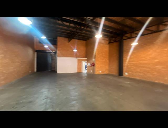 300M² WAREHOUSE TO LET IN N4 GATEWAY INDUSTRIAL PARK